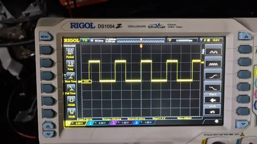 RIGOL DS1054Z - цифровой осциллограф