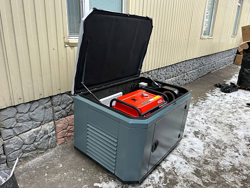 A-iPower A8000EAX в супертихом зимнем кожухе 1400SS RAL 7031
